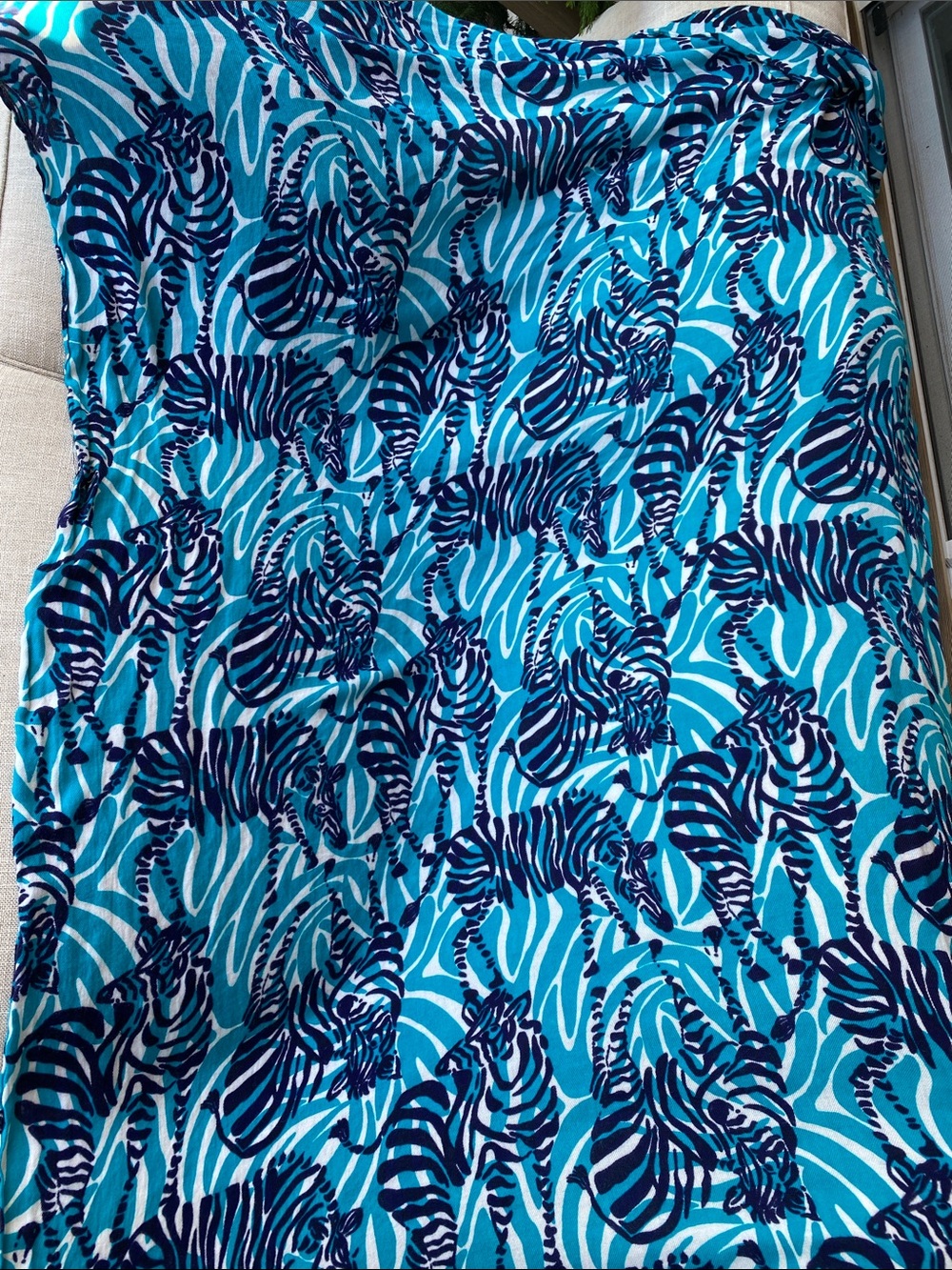 Lilly Pulitzer Blue & Navy Zebra Print Wrap Scarf, such a fun accessory🦓💕🦓
